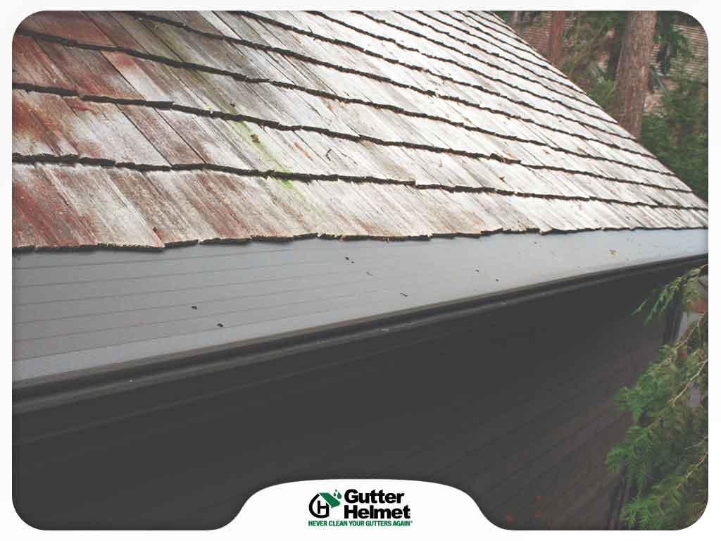 Gutter Fasteners and Their Pros and Cons