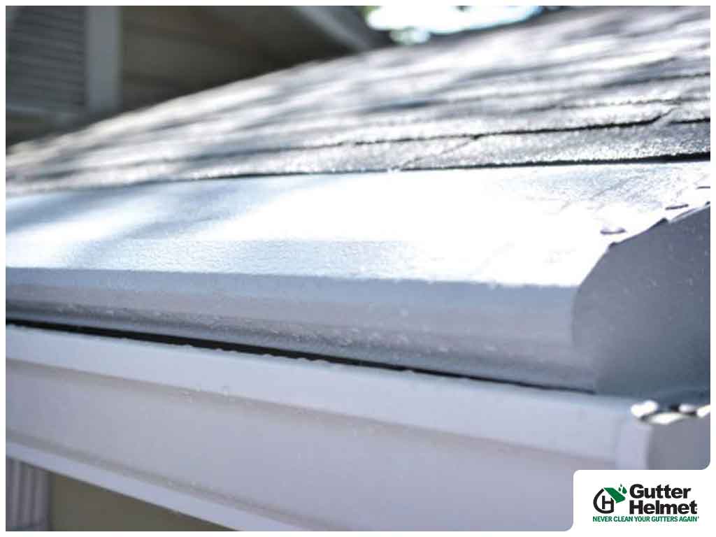 What Are the Different Kinds of Gutter Hangers?