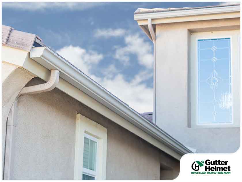 Sectional vs. Seamless Gutters: Understanding the Difference