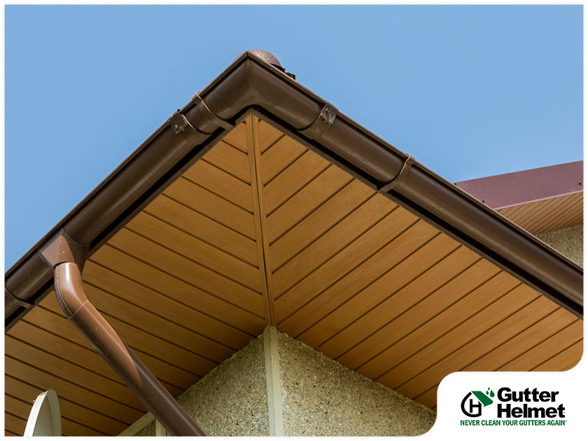 The Pros and Cons of Half-Round Gutters